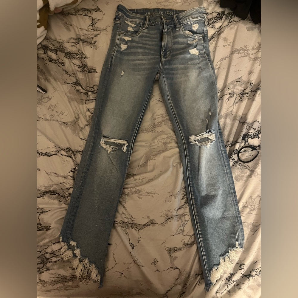 Brand new american eagle Next level ripped jeans